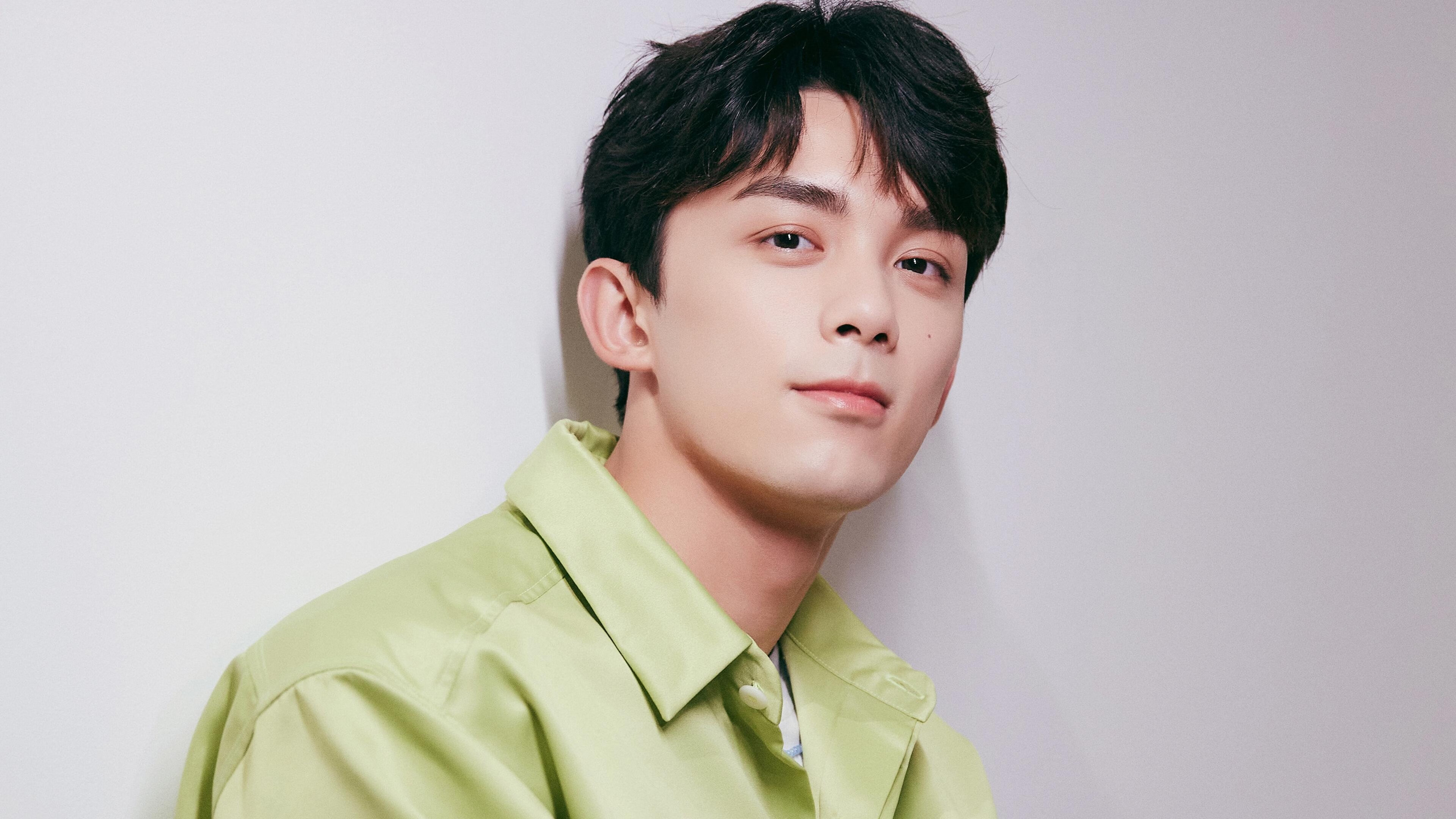 爱游戏官方-湖光水色间，赛场点燃激情，湖光水色出自哪里