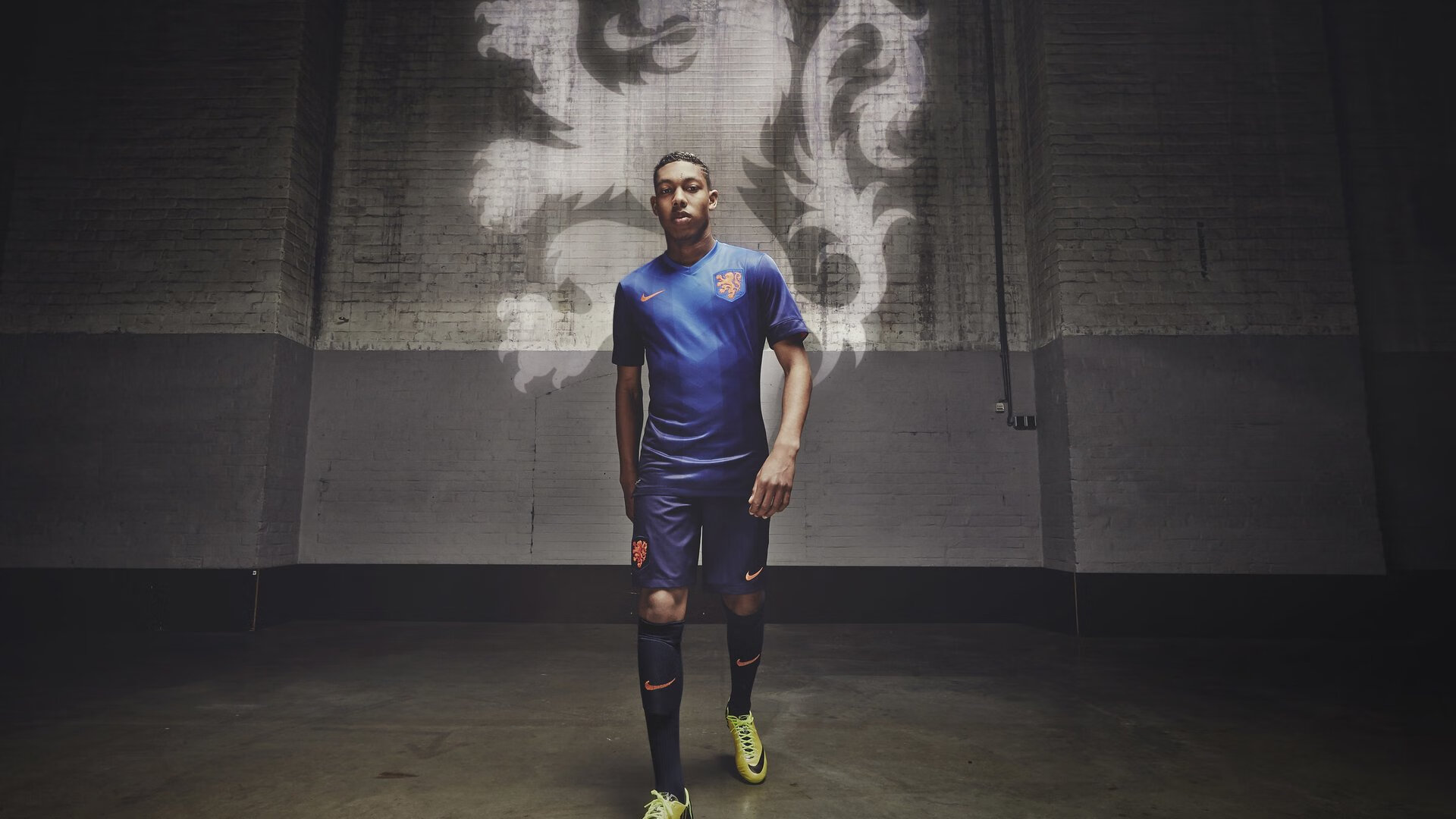 ayx体育app官网入口-本菲卡老将经验丰富,比赛中屡献妙传,本菲卡走出来的球星懂球帝